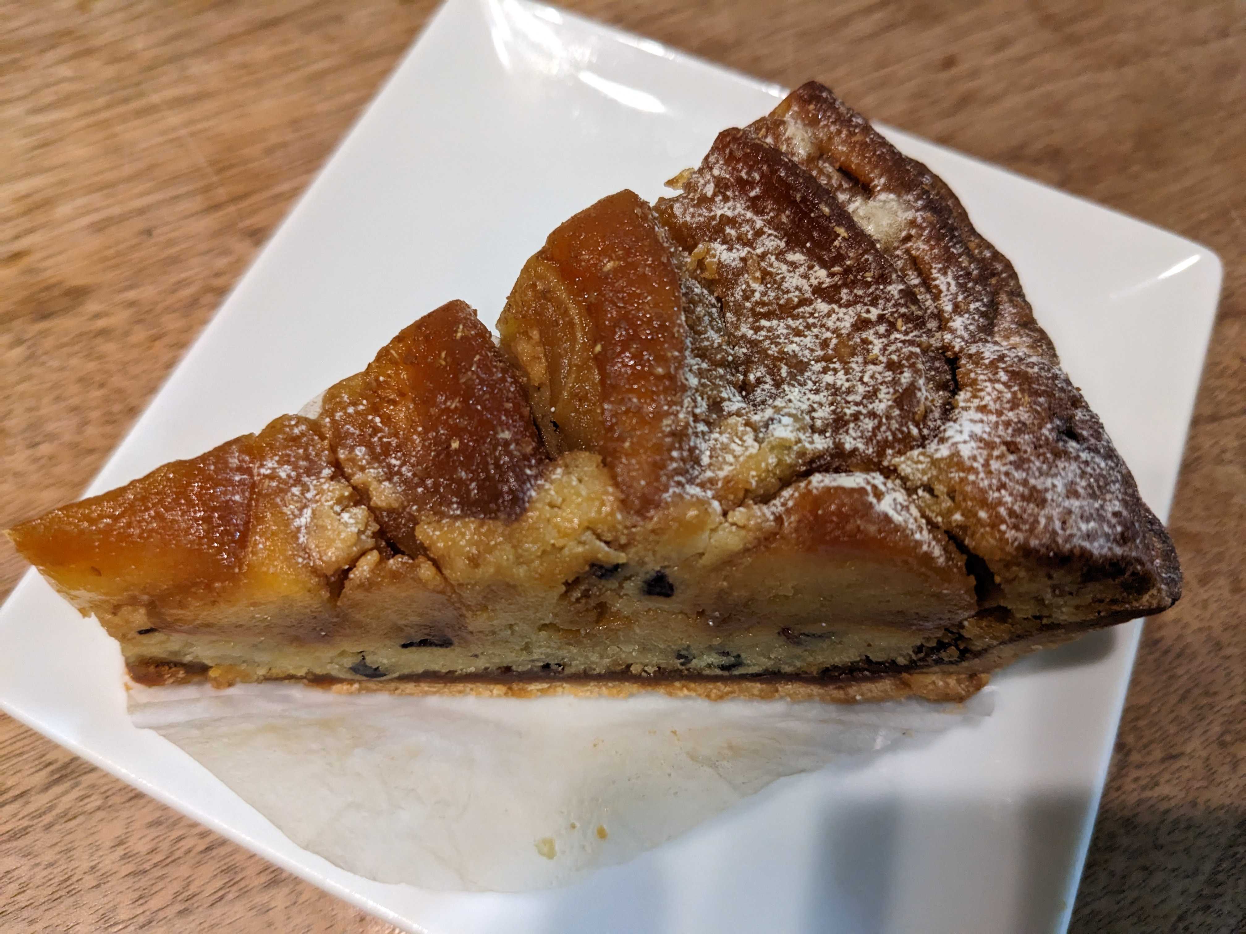 キャラメル林檎とカカオニブのタルト