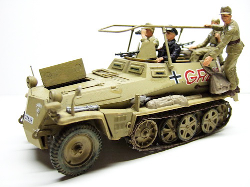 ロンメル元帥搭乗のSd.kfz.250／3無線指揮車（グライフ）.jpg