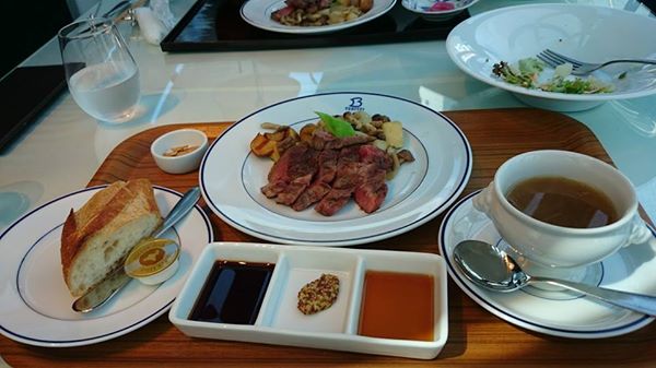 ビフテキ亭のランチ