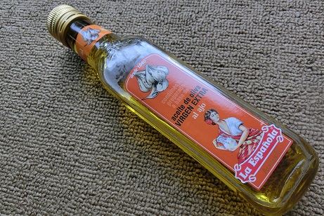 ニンニク入りオリーブオイル