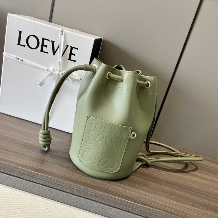 LOEWE ロエベ ドローストリングバケットバッグ ショルダーバッグ