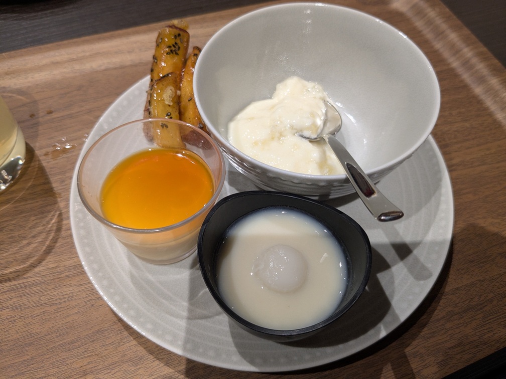 ホテルニューアカオ　メインダイニング錦　夕食ビュッフェ　デザート
