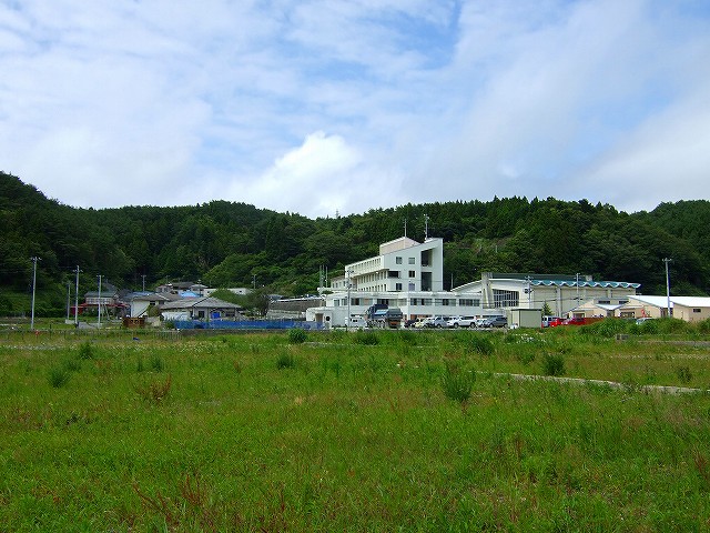 役場と公民館と体育館