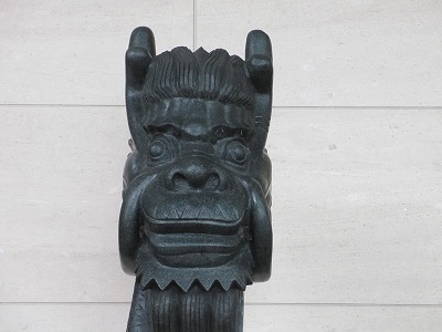 すごい顔のシーサー君