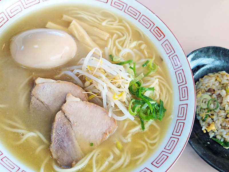 三八
