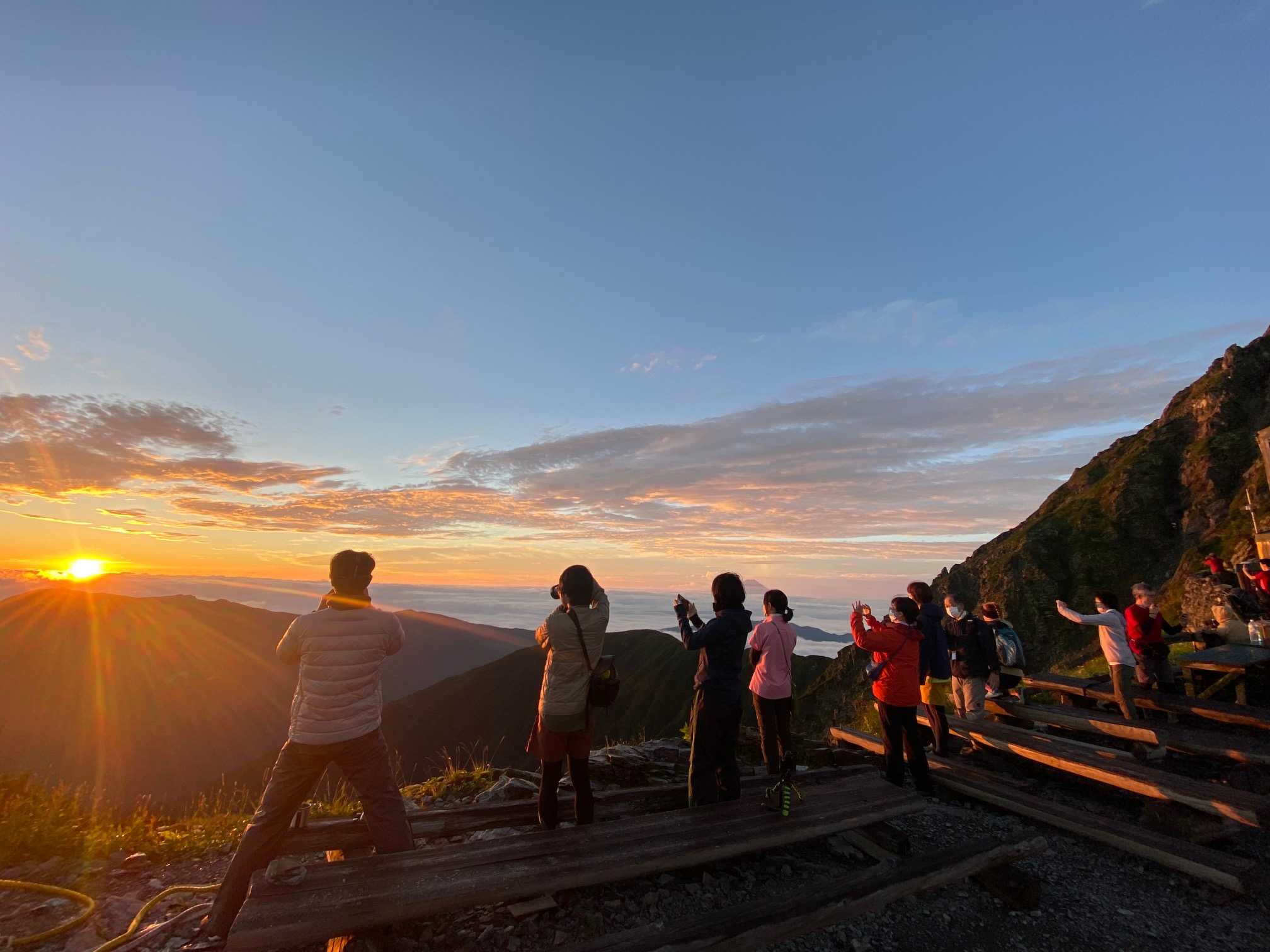 夏の北岳（3193m・日本百名山・山梨百名山・新花の百名山）（5）夜明けの歌 | 醍醐山と下部（しもべ）温泉 - 楽天ブログ