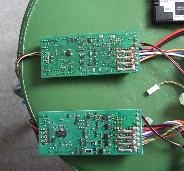 T01とT03裏.JPG