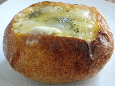 アンチョビパン