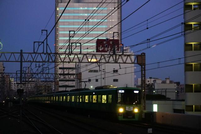 京王線 TAKAO 緑のラッピング電車5