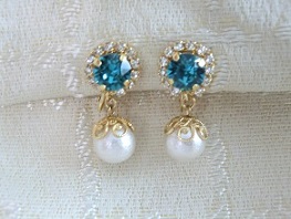 イヤリング　ブルー＆パール