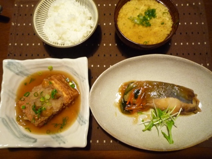 2012.04.25厚揚け?なめこおろし＆ホキの野菜ときのこのあんかけ＆かき玉汁7.jpg