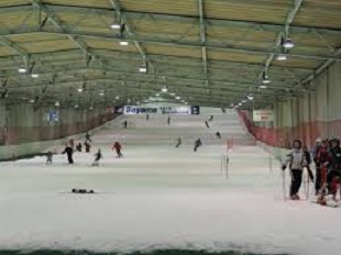 室内スキー場.jpg