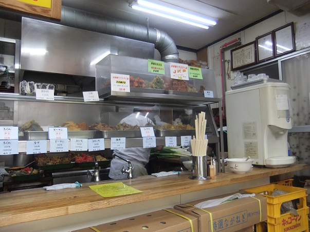 一由そば＠日暮里の天ぷらケース