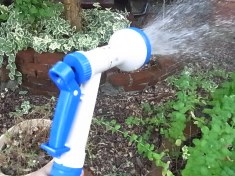 水やりに新戦力 (2)
