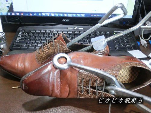 靴磨き 鏡面磨き ポイントストレッチャー ピカピカ靴磨き 花菱hanabishiオーダースーツのデザイン紹介 楽天ブログ
