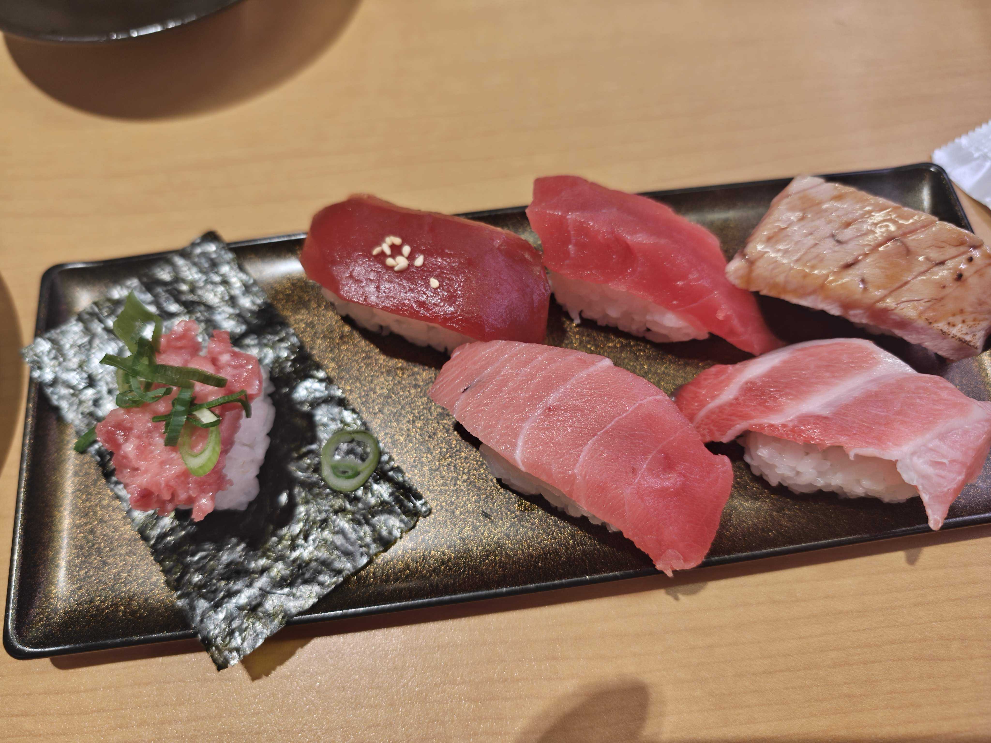 スシロー　豊洲 天然本鮪6貫盛り