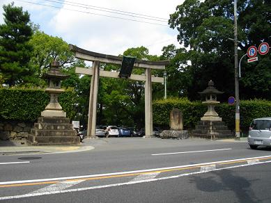 御香宮神社
