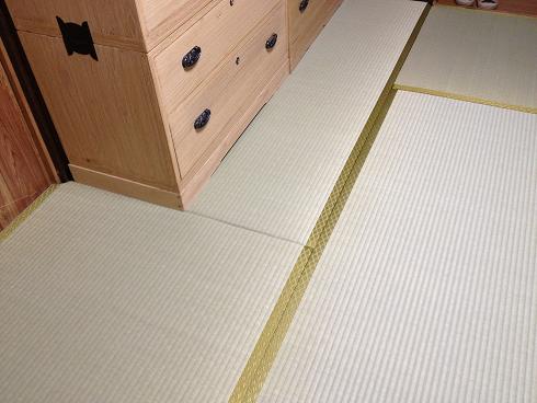 箪笥がある和室