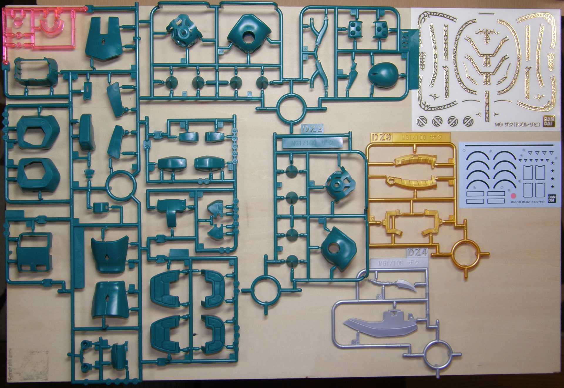 MG 1/100 MS-06F ドズル・ザビ専用ザクⅡ【プラモデル】 | なん