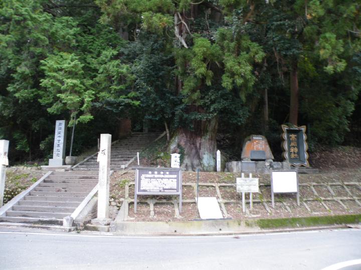 岡山車e高岡神社.JPG