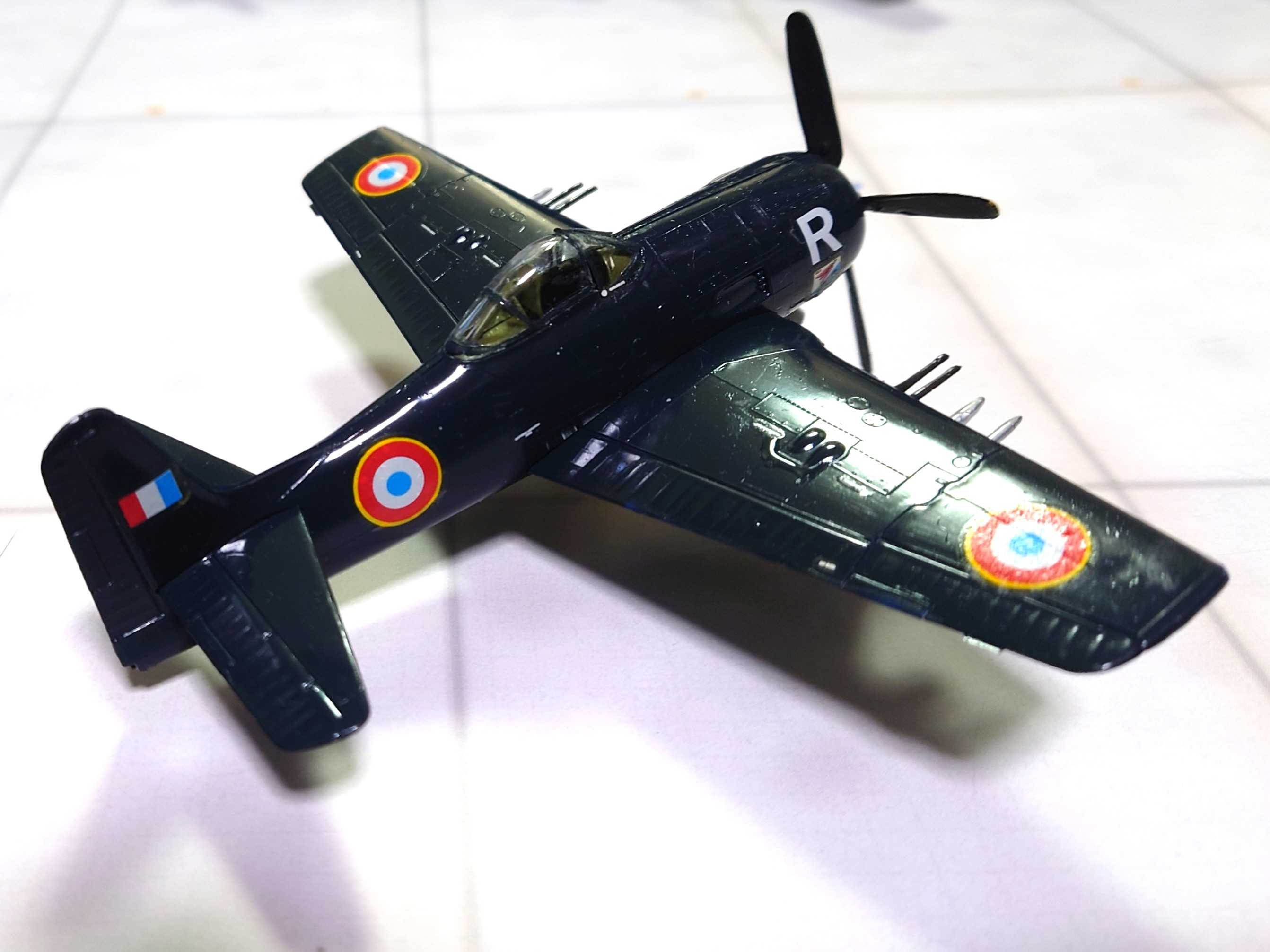モノグラム1/72グラマンF8Fベアキャット | ハードオフ・ブック