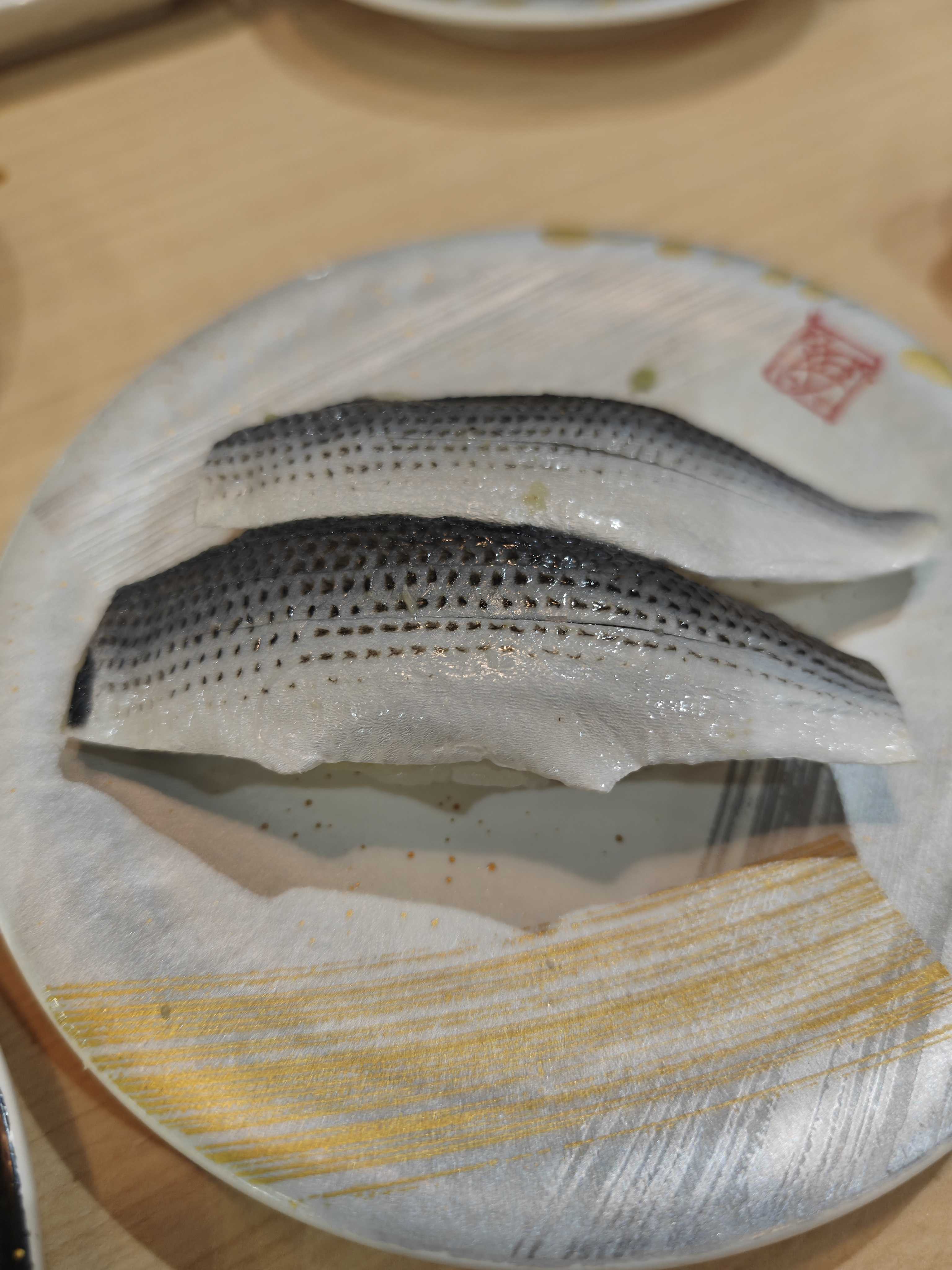 大洗 魚市場前 回転寿司　お魚天国 こはだ