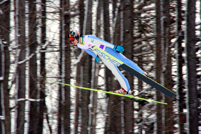 下川・ジャンプ