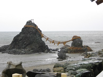 二見浦　夫婦岩