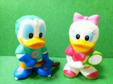 ソフビ　ドナルドダック（アイスホッケー）＆デイジーダック（テニスプレイヤー）.jpg