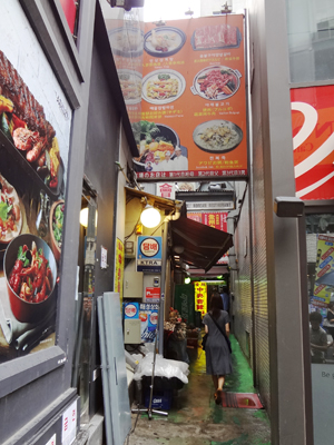 路地.jpg