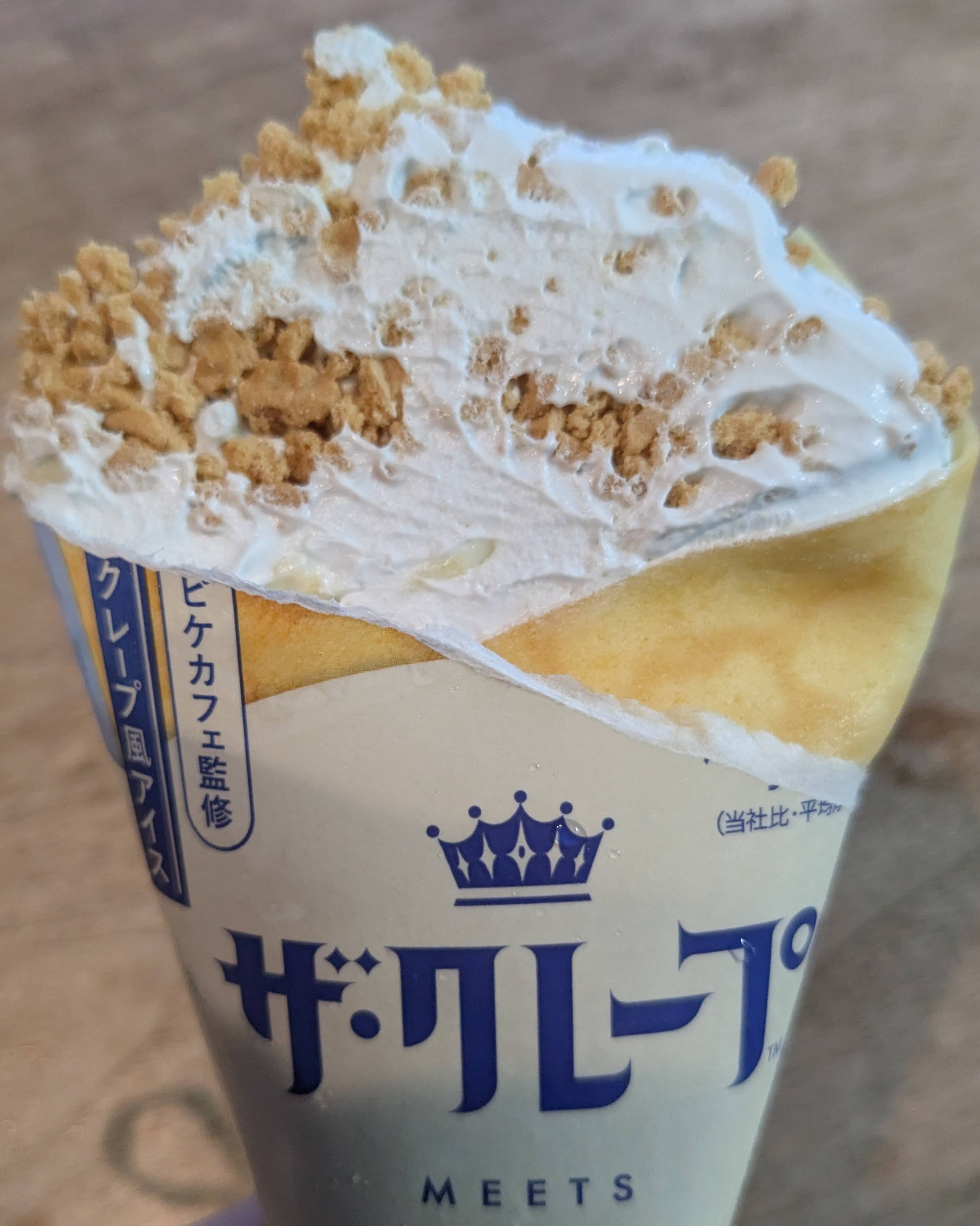 セブンイレブン　限定販売　ザ・クレープpique cafe