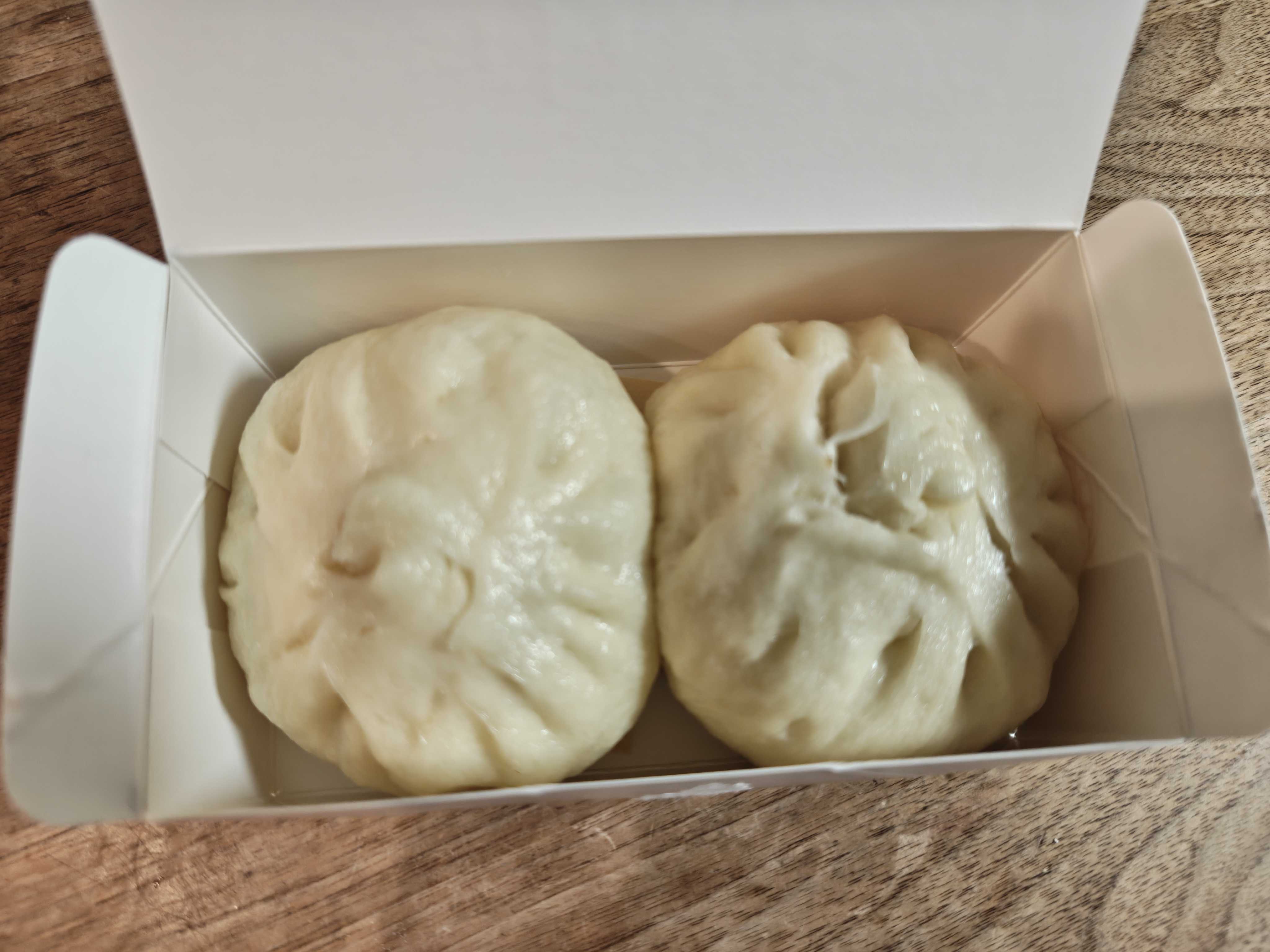 羅家 東京豚饅 イイトルミネ新宿店　豚まん　2個入り