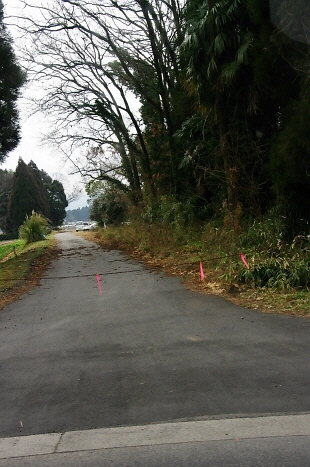 112.途中に残る廃線敷
