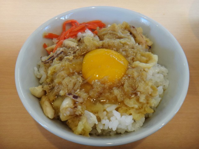 鈴しげ