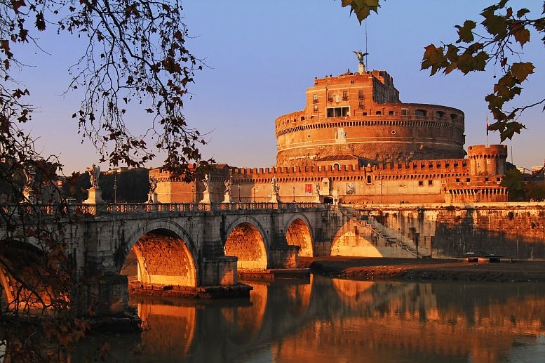 ローマ サンタンジェロ城 とは 天使が見守る聖天使城 きらりの旅日記 楽天ブログ