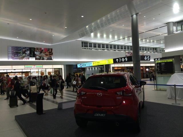 広島駅新跨線橋中央