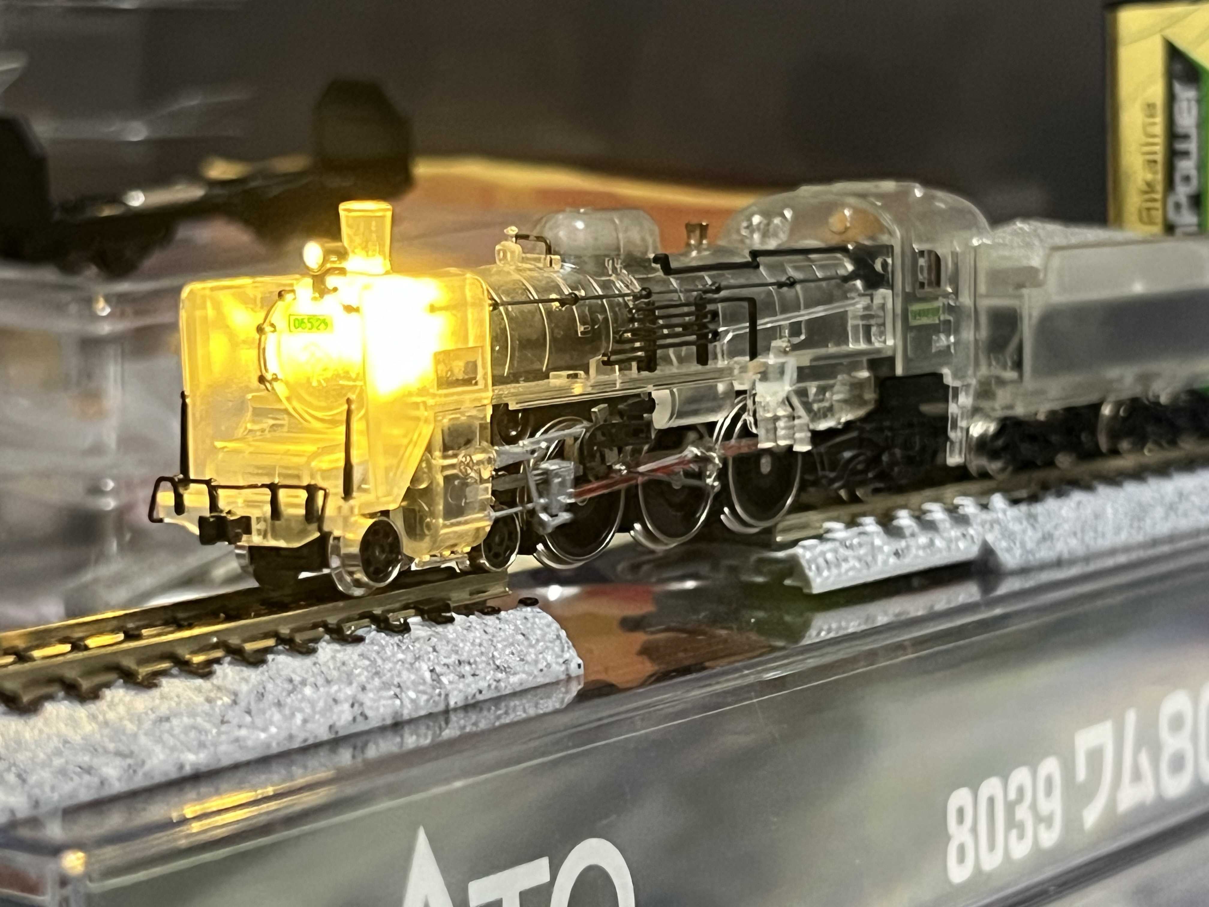 マイクロ車両のヘッドライトを電球色に！ - ビスタ模型鉄道