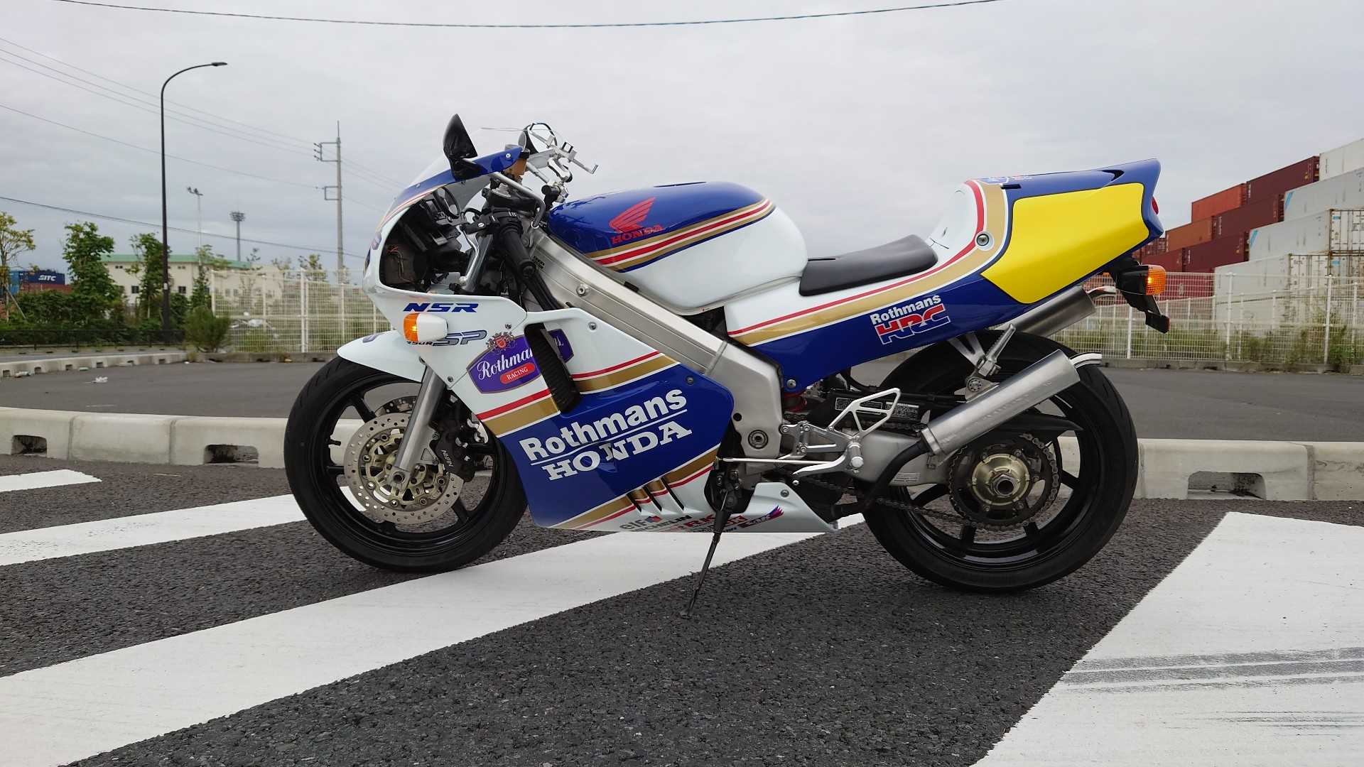 NSR250R MC18 89 中華カウル NSR250R MC18 '89 中華カウルセット - メルカリ