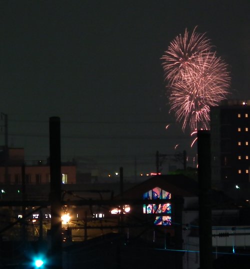 花火とステンドグラス.jpg