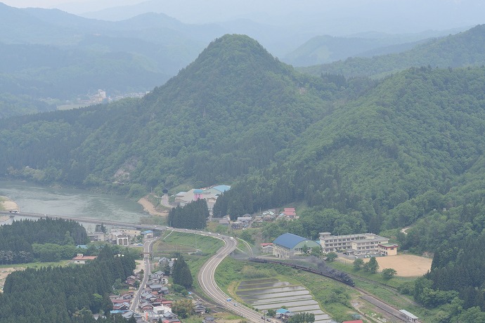 三川-01