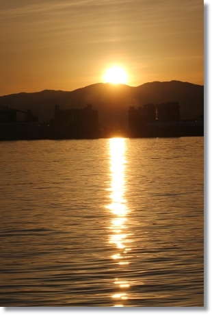 港の夜明け-21 13.1.5 7：27