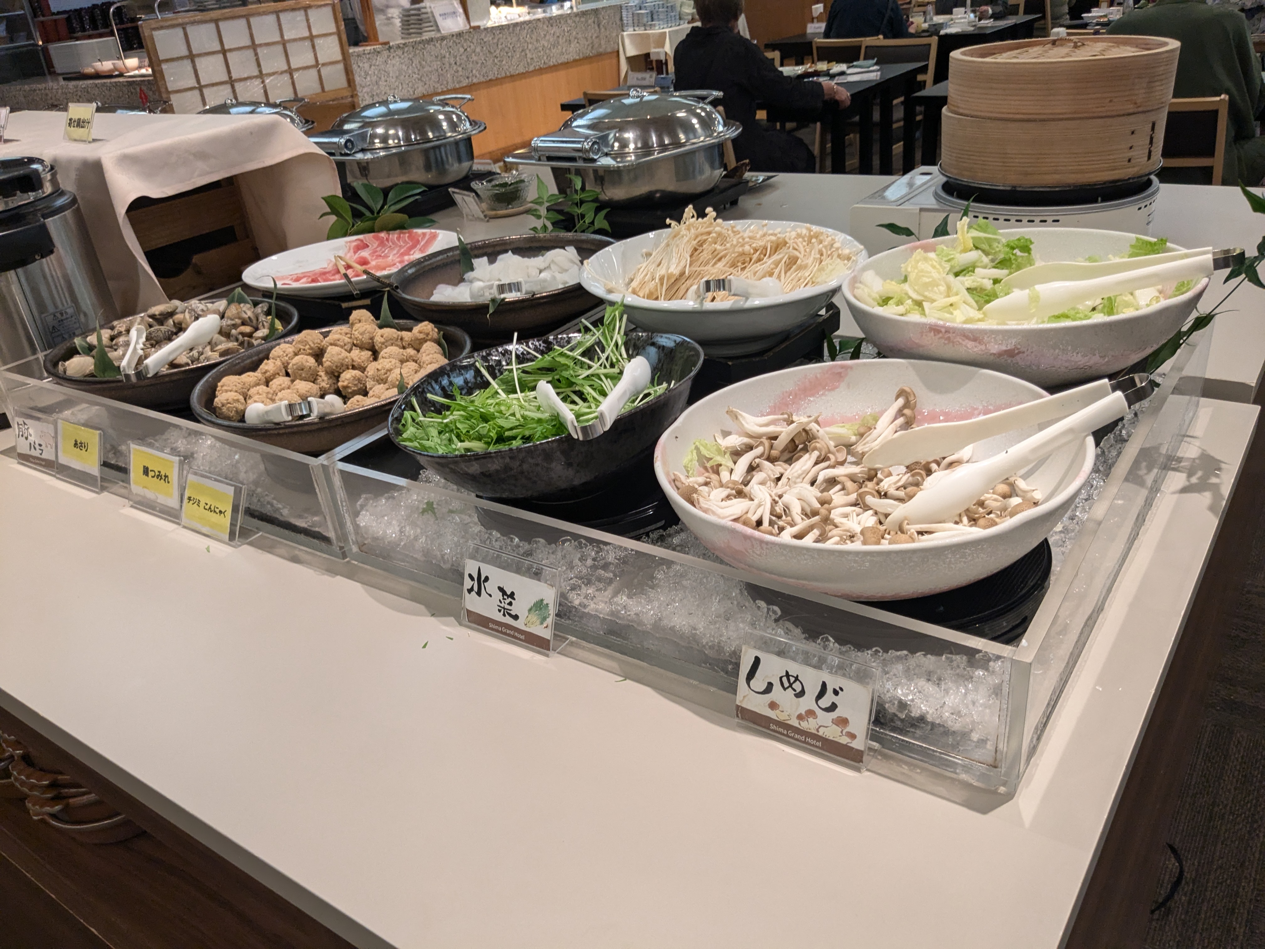 四万たむら　四万グランドホテル　夕食ビュッフェ　お鍋エリア