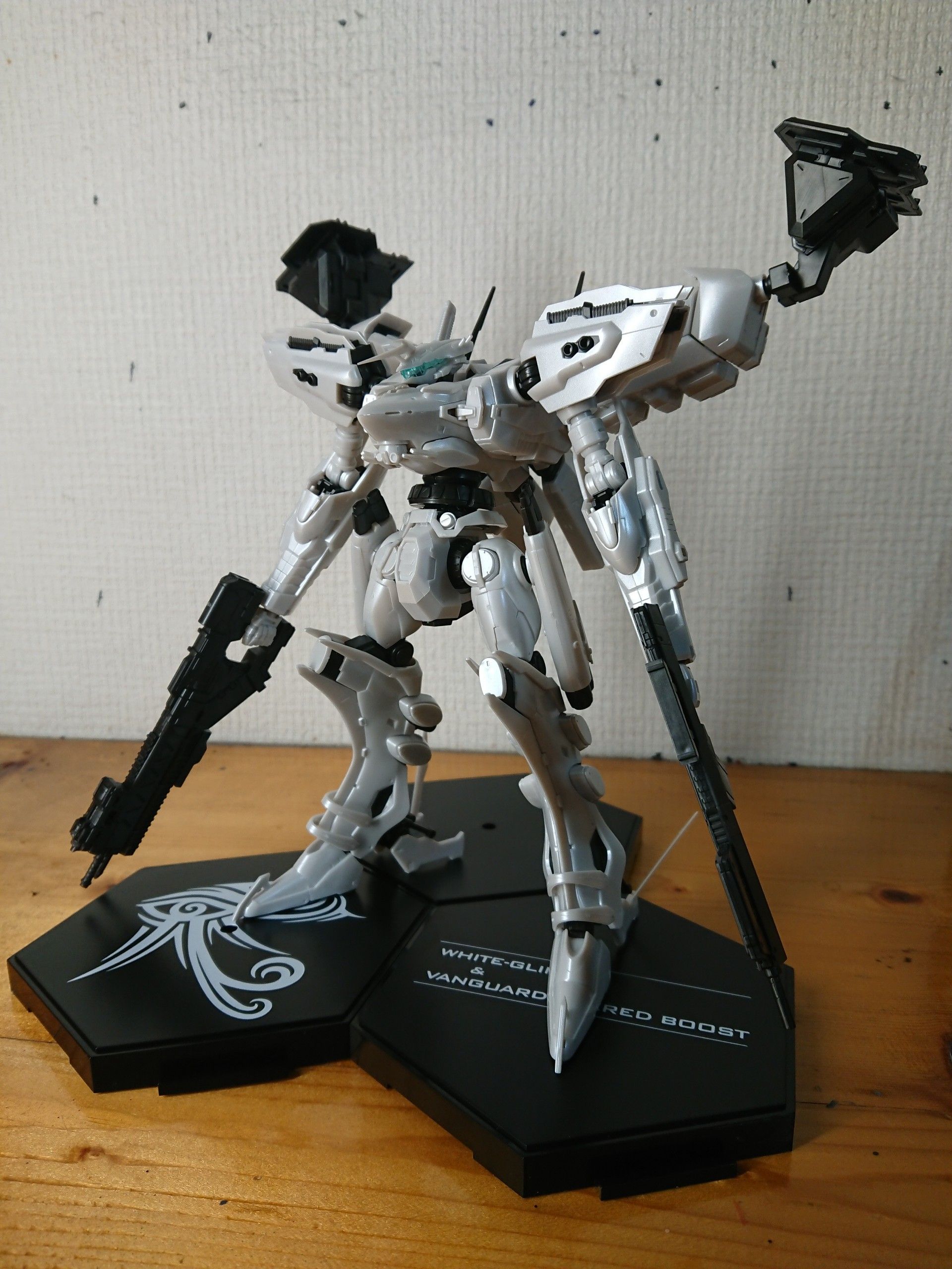 アーマードコア ホワイトグリント V.O.Bセット 前編 | 素人ガンプラ