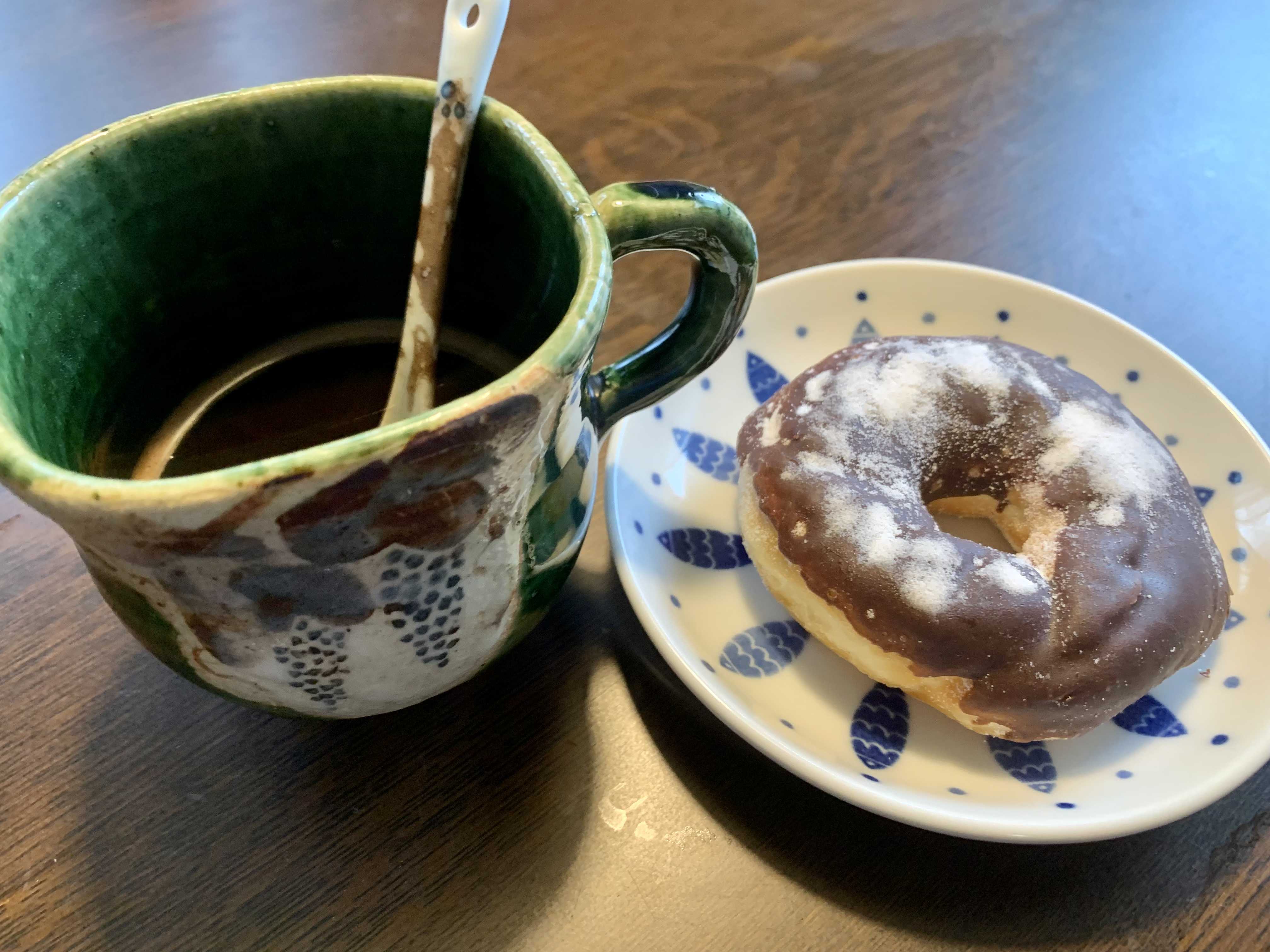 おやつは チョコドーナツ コーヒー ドーナツミックス チョコ シュガー 夫はシュガー Music Land 私の庭の花たち 楽天ブログ