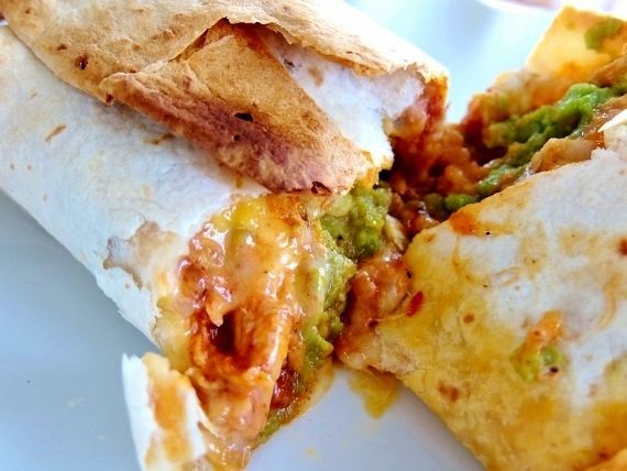 コストコ ブリトー(チキン＆アボカド)　1,380円也　Burritos(Chichen&Avocado)