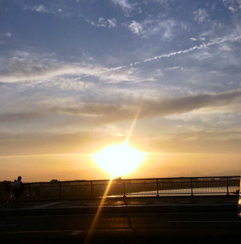 夕日