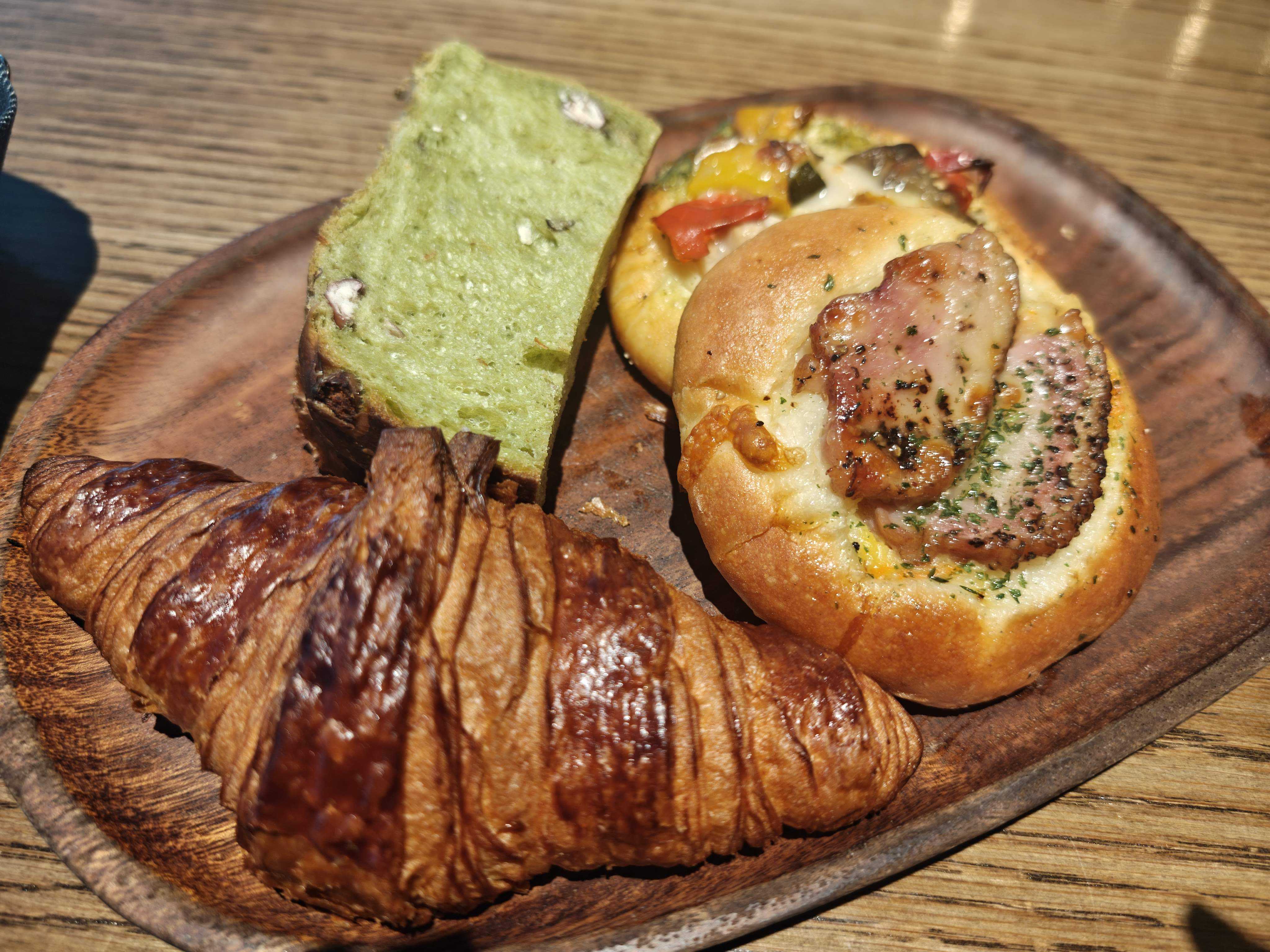 flour+water虎ノ門ヒルズ　ブランチ　選んだ4つのパン