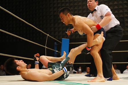 vs 亀井.jpg