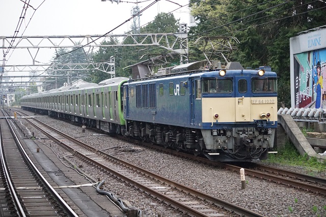 EF64 37牽引 高碕チキ工臨 & EF64 1032牽引 山手線 新型車両 E235系トウ02編成 配給4