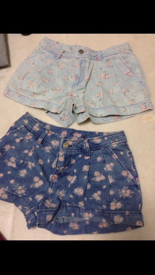 アンティーク花柄ショートパンツデニム